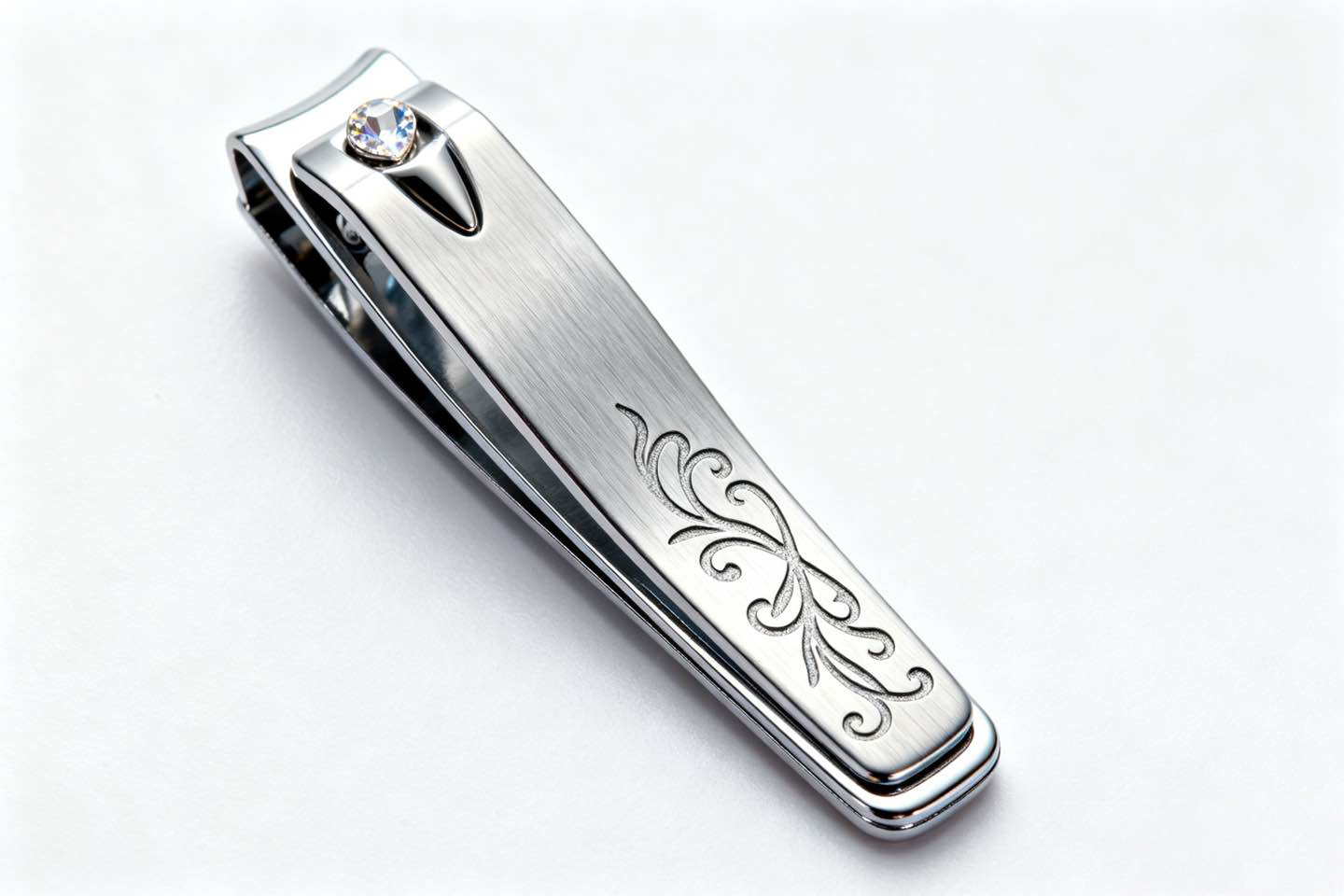 美业品牌必看：如何选择靠谱的指甲剪定制厂家？这5点必须看！---阳江指甲剪定制工厂